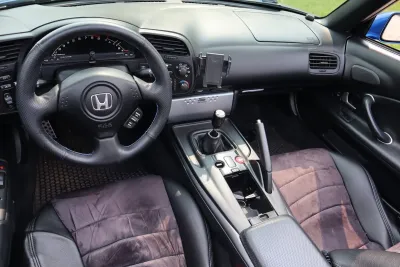 S 2000